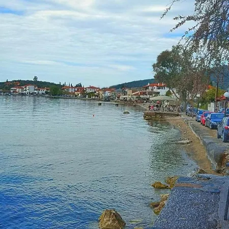 Orsiida Seaside Kgatzea