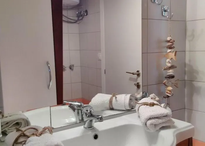 Case de vacanță Orsiida Seaside Kgatzea